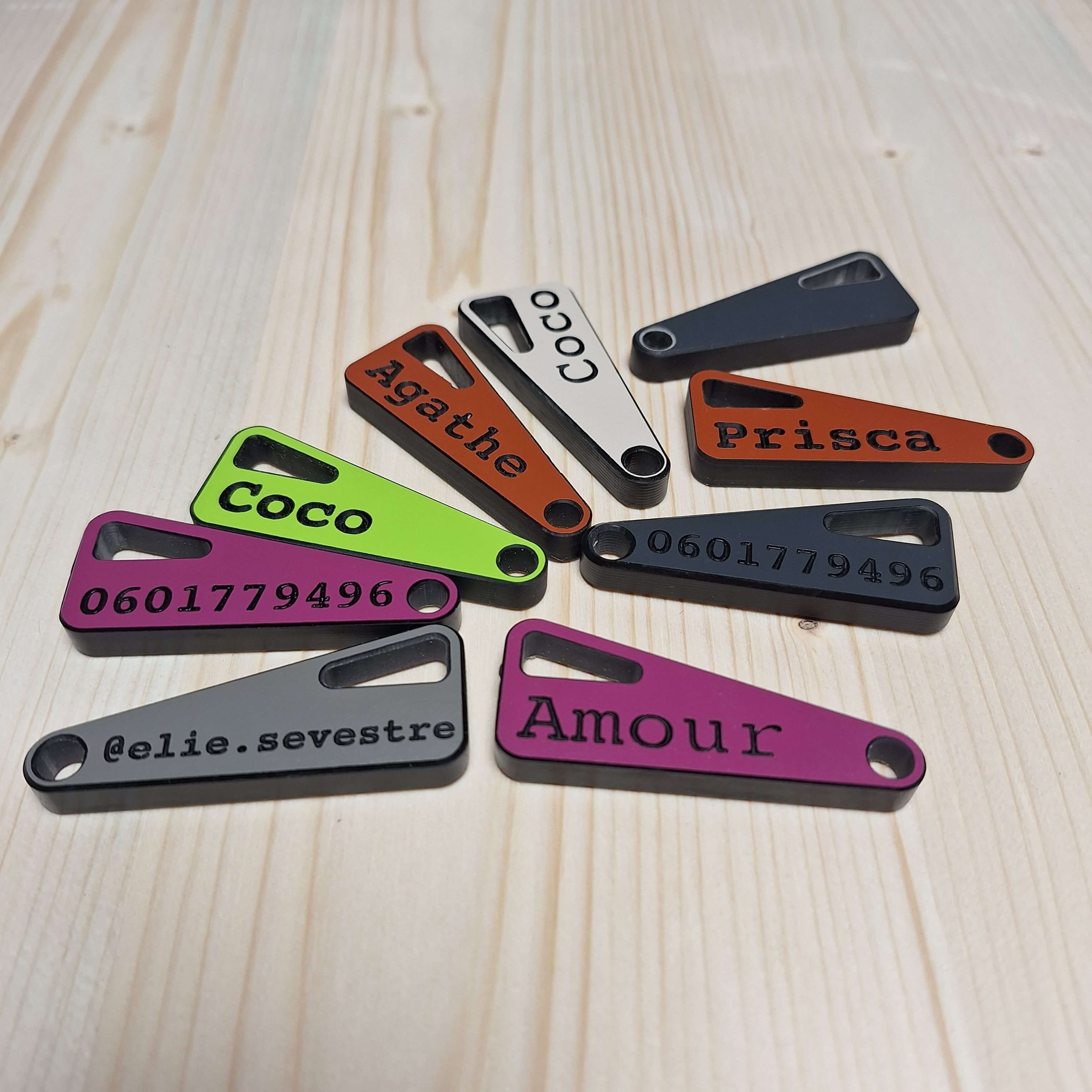 Multiples porte-clés personnalisés